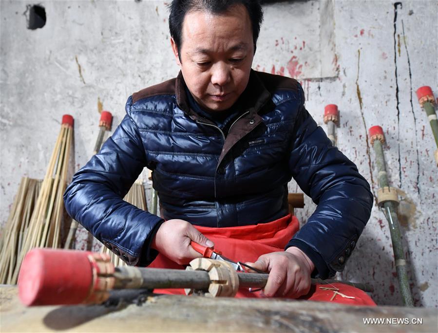 CHINA-ANHUI-JINGXIAN-OILCLOTH UMBRELLA(CN)