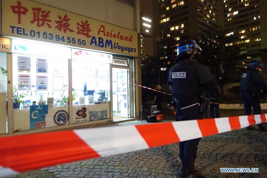 Hostages released in Paris travel agency armed robbery