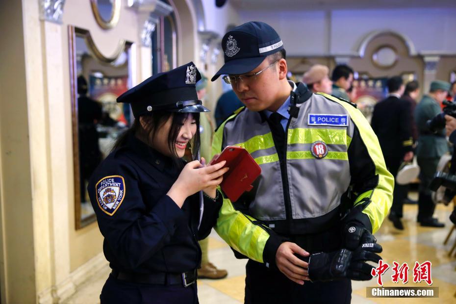 I love somebody in military uniform!