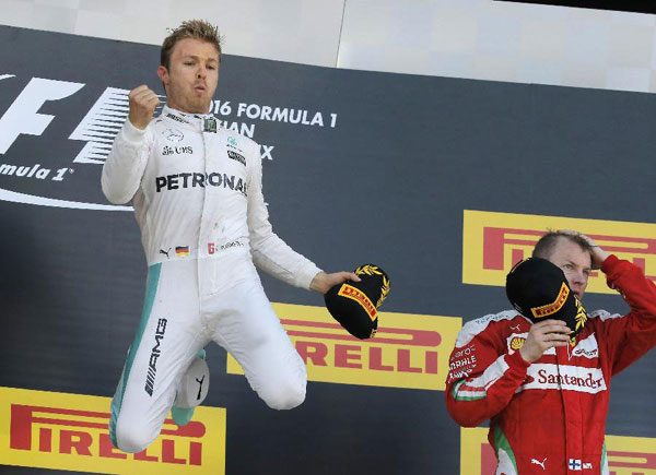 Fans reactions at Nico Rosberg's retirement