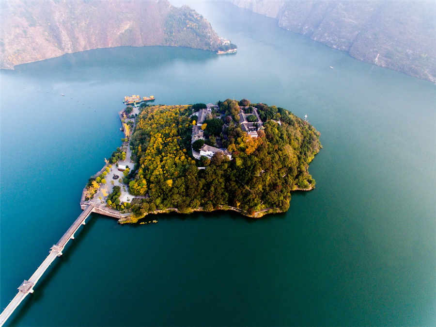 Aerial shots show beauty of Baidicheng