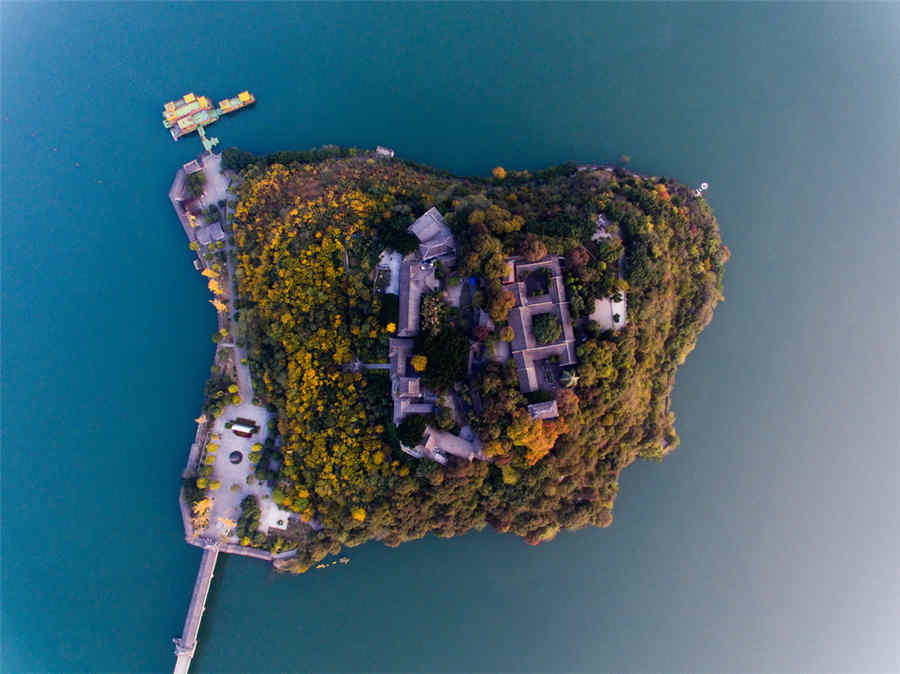 Aerial shots show beauty of Baidicheng