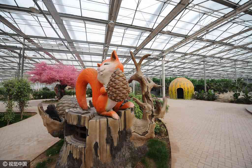 Coal mine owner spends hundreds of millions to build smog-proof wonderland