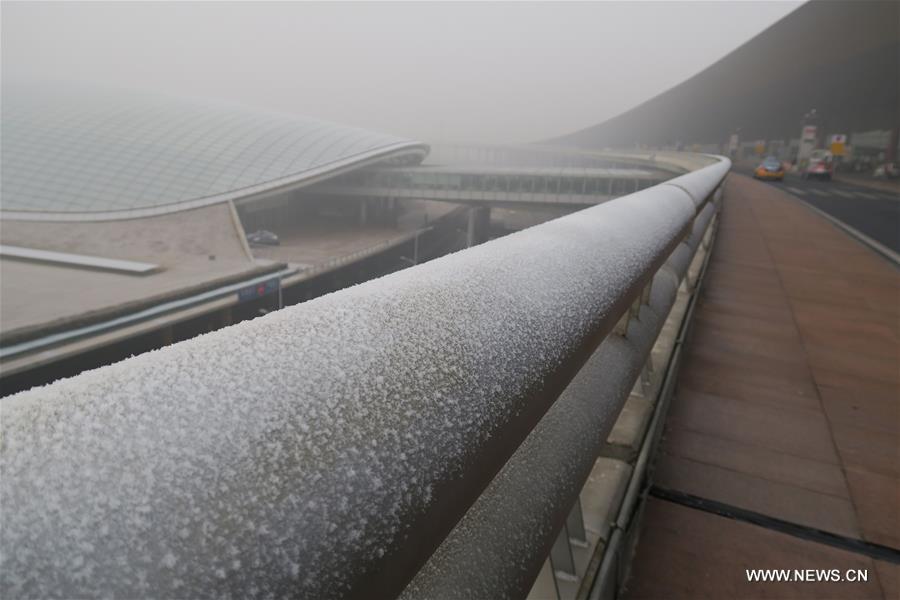 CHINA-BEIJING-SMOG-FLIGHTS-CANCELLATIONS (CN)