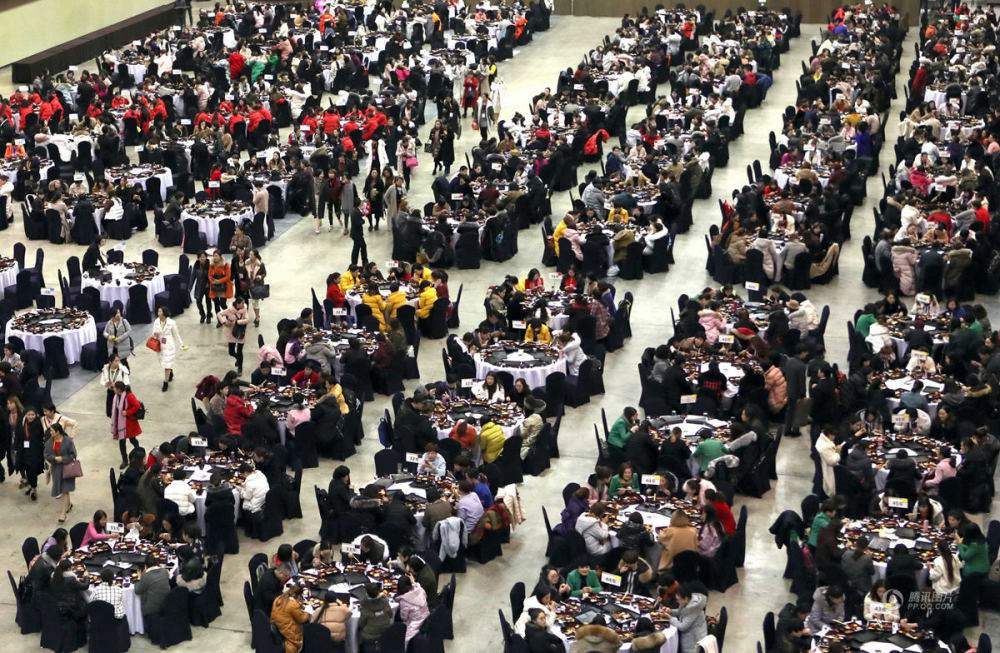 2,000 Chinese tourists attend grand banquet in South Korea