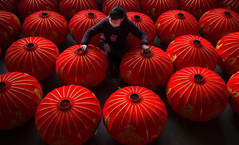 Kaiming Lantern Factory in E China