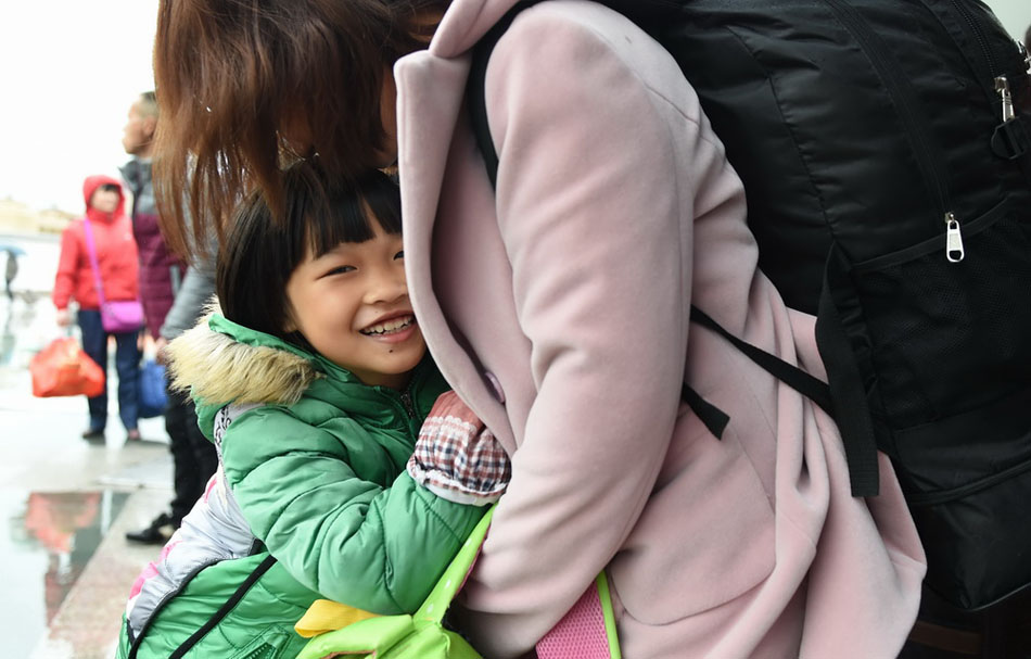 An 8-year-old girl's long journey home