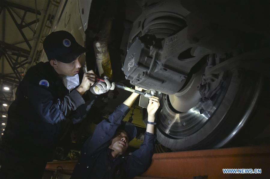 CHINA-TIANJIN-SPRING FESTIVAL TRAVEL RUSH-TRAIN MAINTENANCE (CN) 