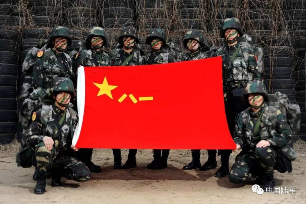 Heroines! China’s female soldiers in training