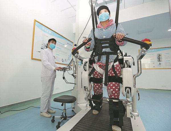 China's medical robots take on foreign rivals