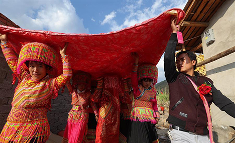 Traditional Lisu ethnic group wedding ceremony 