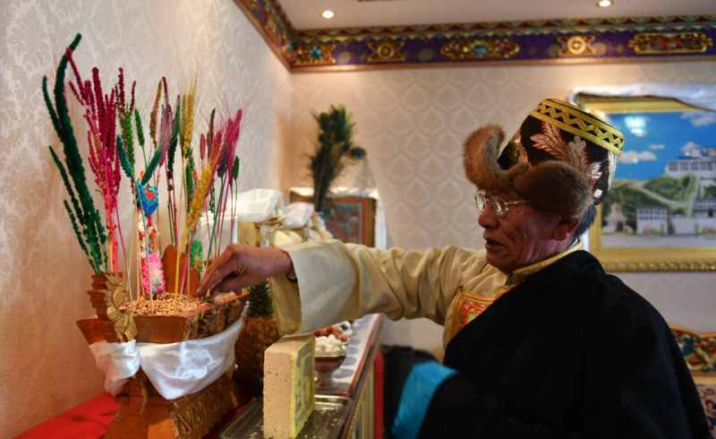 Tibetans celebrate New Year