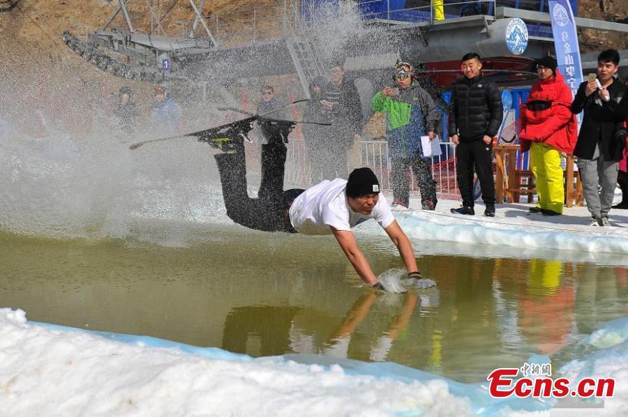 Contestants fail to pass pond in 'Ski Run'