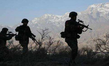 Air forces join Xinjiang counter-terror drills