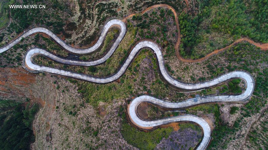 In pics: winding mountain road in SE China's Fujian