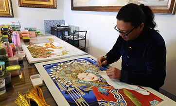 Folk artist uses 20-meter-long wire to draw Four Great Beauties