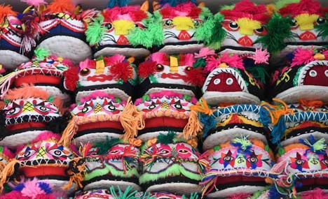 Amazing Chinese folk handicraft: tiger-head shoes