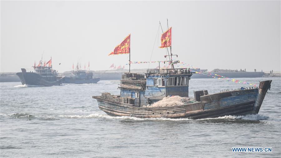 China's Liaoning enters fishing season