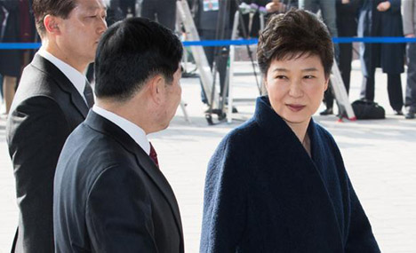 Ousted S. Korean president apologizes