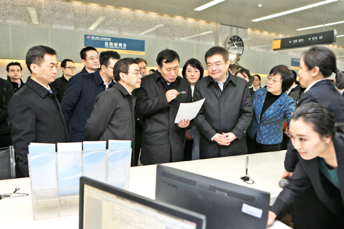 Executive Vice Governor Liang Gui investigated and surveyed the preparation and construction of the Free Trade Zone 