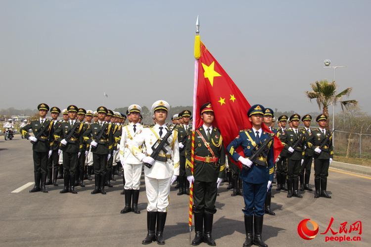 Chinese contingent participates in Pakistan Day military parade