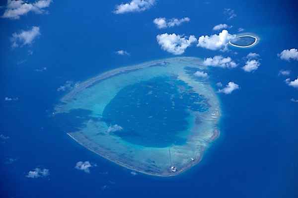 China broadcasts marine forecasts for three Nansha reefs