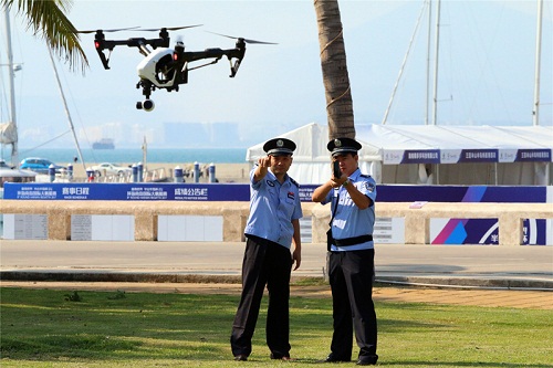 Sanya police equipped with anti-drone rifles to combat illegal UAVs