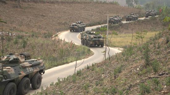 PLA drills a warning to Myanmar border conflict