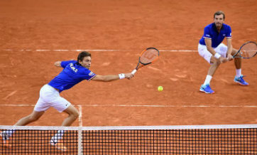 France defeats Britain 3-1 in Davis Cup quarterfinal