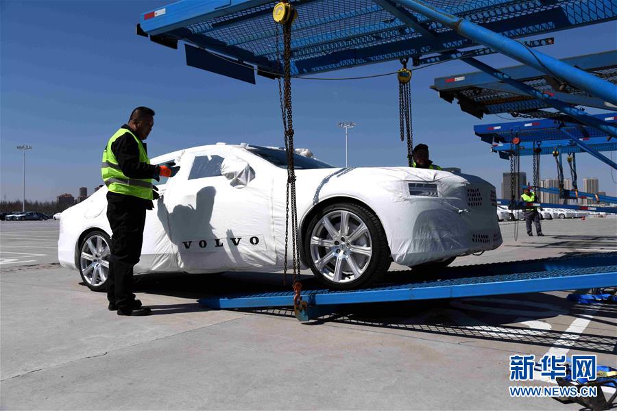 China exports high-end China-made vehicles to US for first time