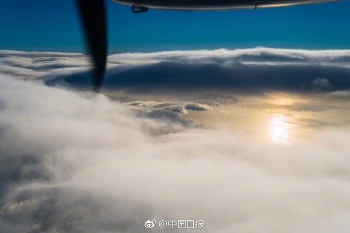 Chinese couple flies over Atlantic Ocean in domestically manufactured plane
