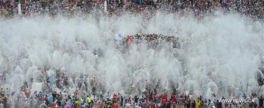 Water-sprinkling festival celebrated in Jinghong City, China's Yunnan