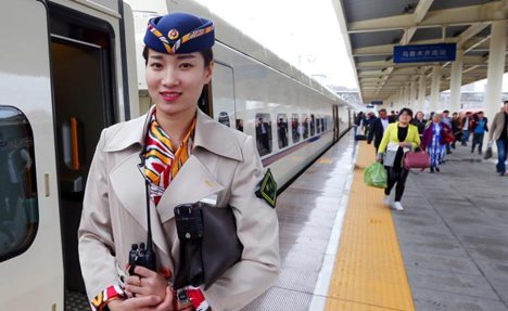 Xinjiang improves passenger rail service
