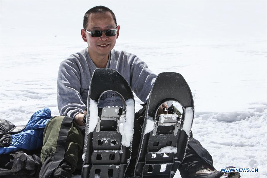 Scientists carry out 'body check' for Glacier No.1 in Tianshan Mountains