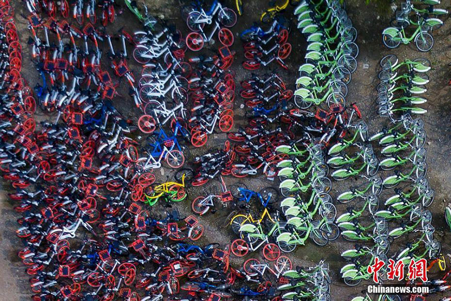 Aerial photos depict China's booming bike-sharing trend