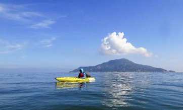 China’s Robinson! Man to round Chinese coastline by kayak