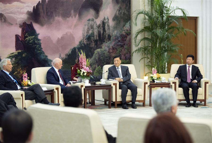 Liu Yunshan (2nd R), a member of the Standing Committee of the Political Bureau of the Communist Party of China Central Committee, meets with foreign delegates who attended the Thematic Session on People-to-people Connectivity at the Belt and Road Forum (BRF) for International Cooperation, in Beijing, capital of China, May 15, 2017. (Xinhua/Ding Lin)