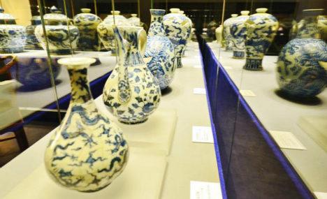 Beauty of blue and white: Porcelain on show 
