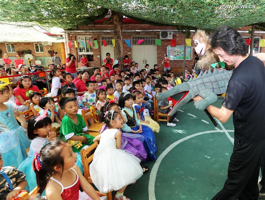 Activity held to greet upcoming Int'l Children's Day in Beijing