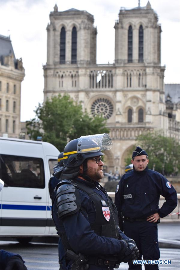 Paris assailant identified, motives remains unclear