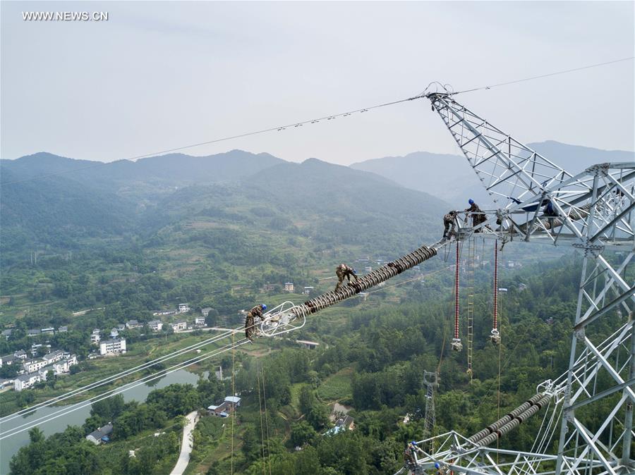 Power transmission project completed in construction in SW China