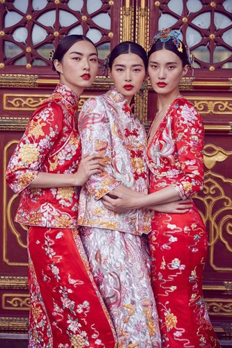 Traditional Chinese embroidery goes the fashion route - People's Daily  Online