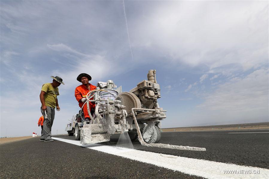 Hami section of Beijing-Xinjiang Highway expected to open at end of June