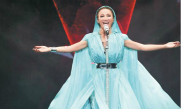 Pop diva Coco Lee savors new tour in China