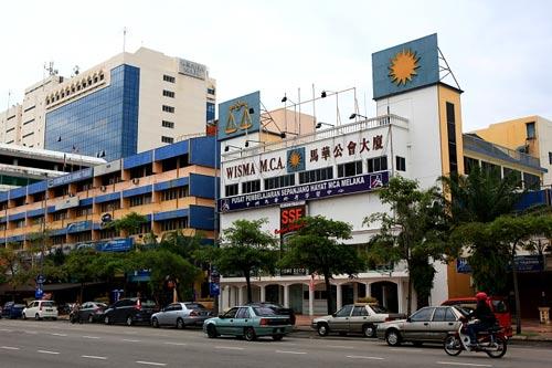 Largest ethnic Chinese party in Malaysia to set up central party school