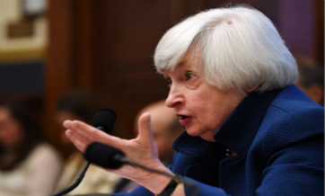 U.S. Fed chair says gradual rate hikes, balance-sheet reduction to continue