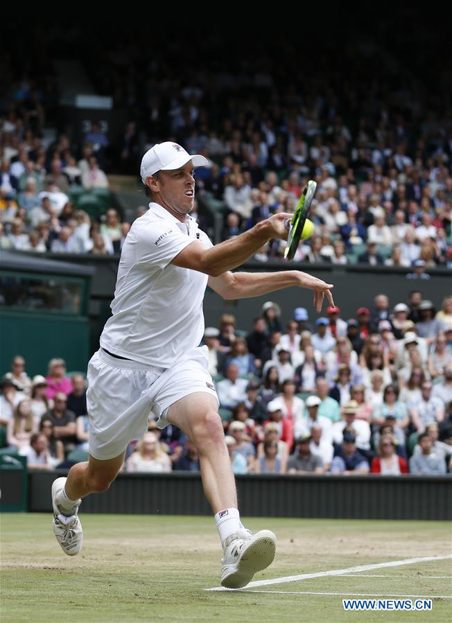 Wimbledon Championships men's singles quarter-finals: Querrey beats Murray 3-2