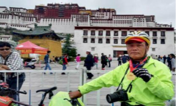 65-year-old male bike rider covers 2,000 km to Lhasa
