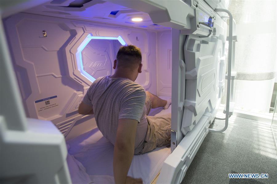 Pioneer capsule-like shared beds offered in Shanghai