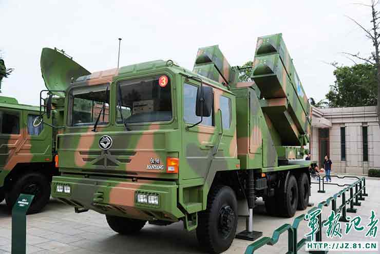 PLA weapons exhibition opens to the public